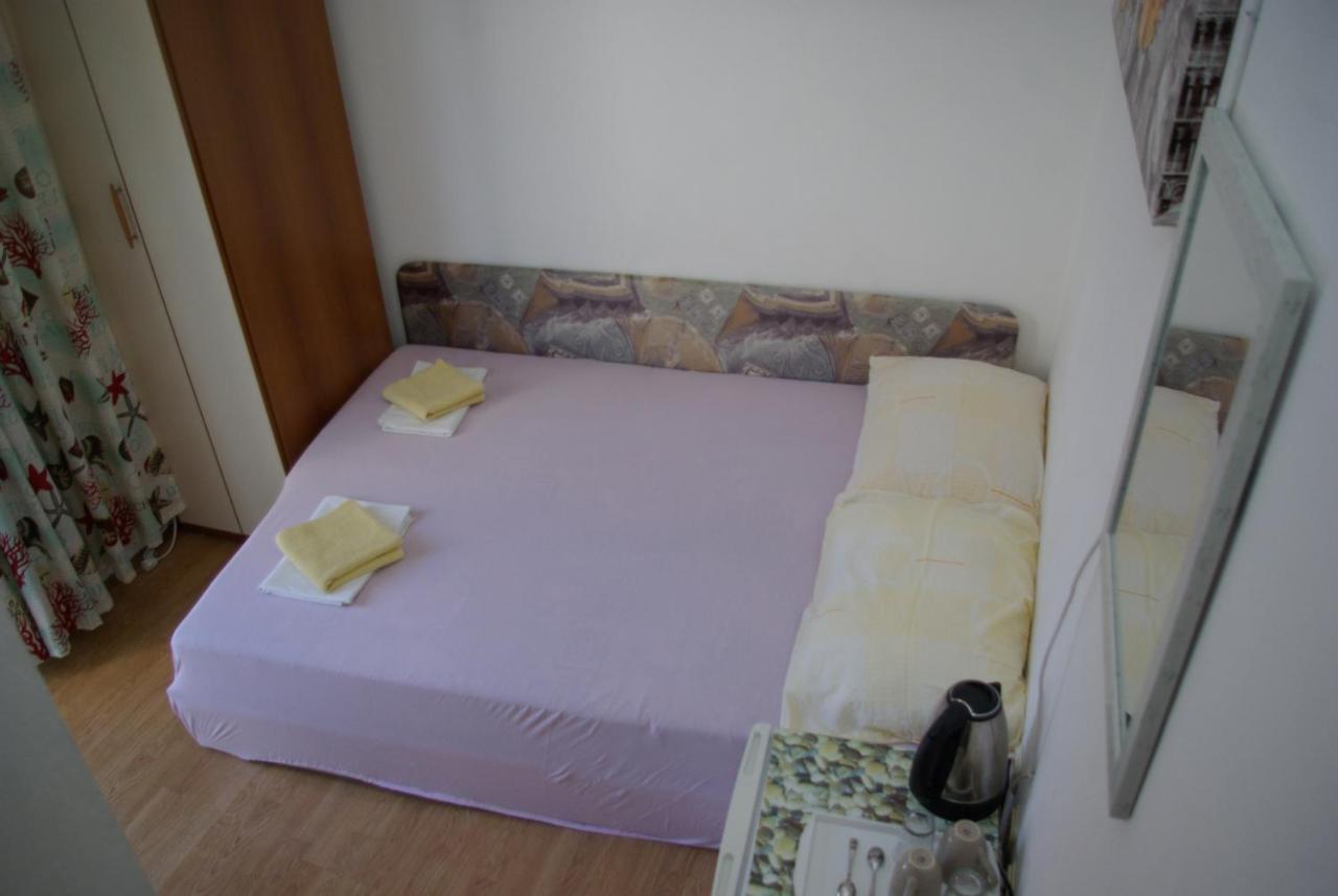 Rooms Tia Baška Voda Exterior foto