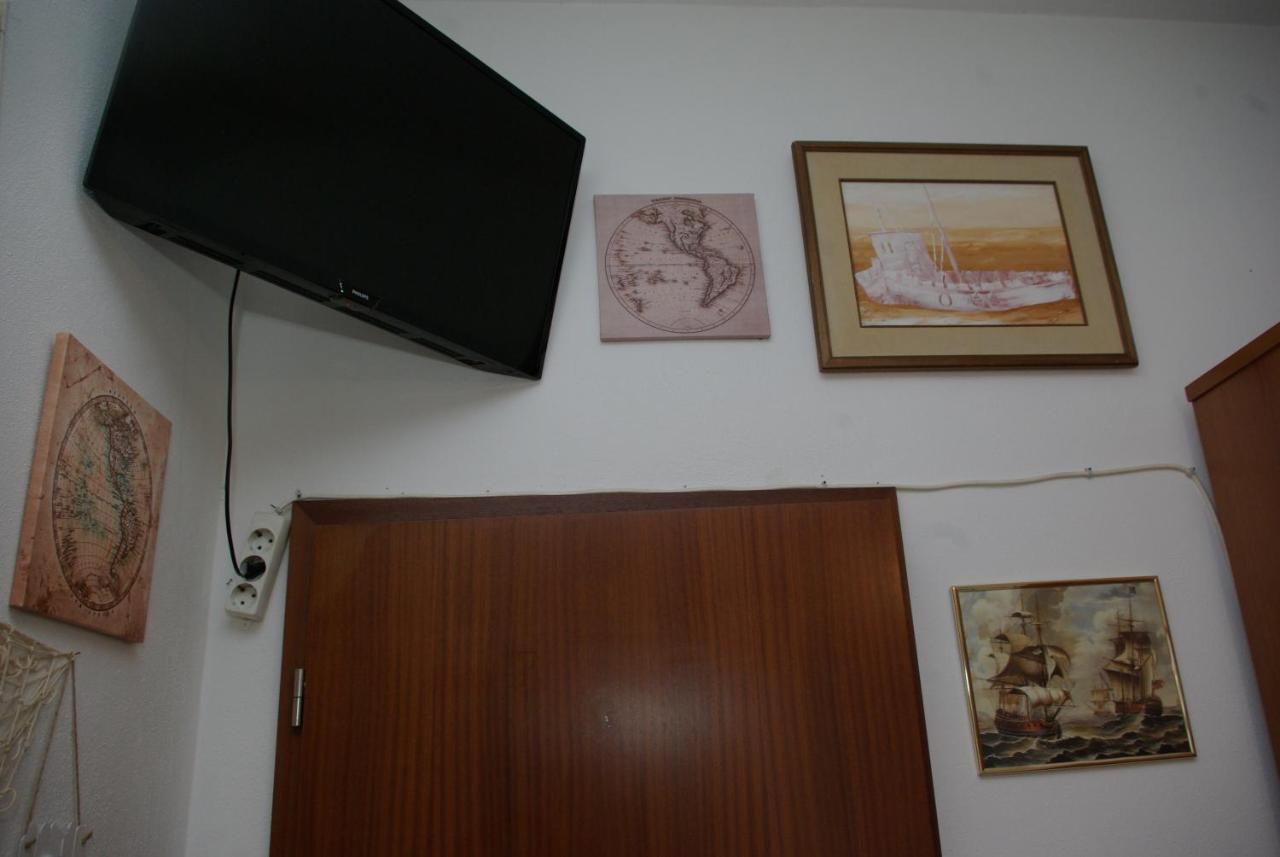 Rooms Tia Baška Voda Exterior foto