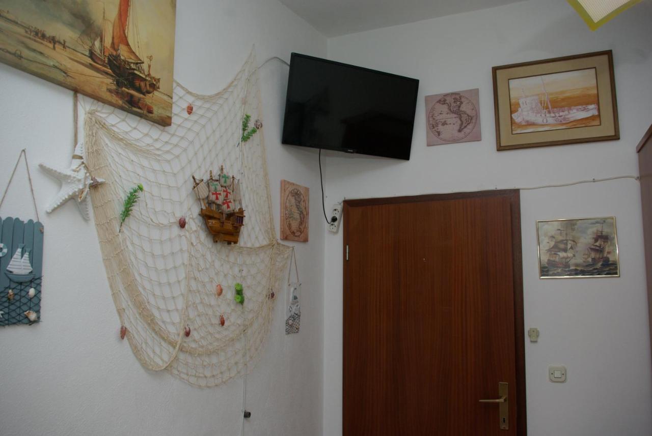 Rooms Tia Baška Voda Exterior foto