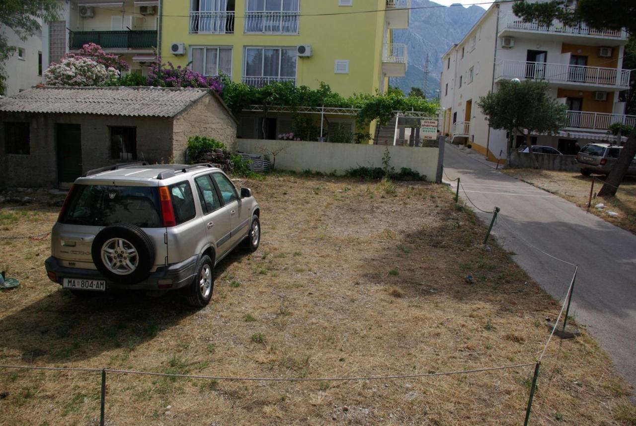 Rooms Tia Baška Voda Exterior foto