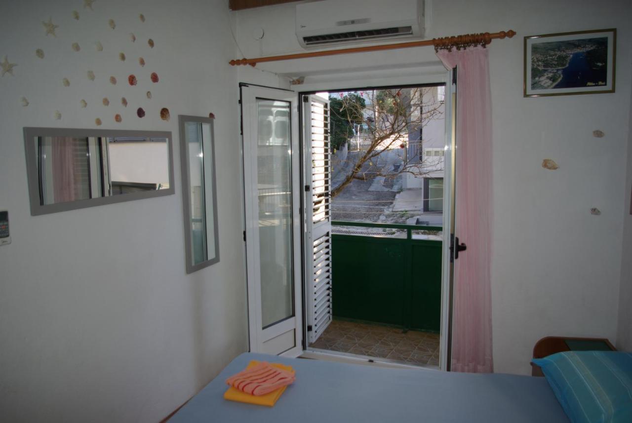 Rooms Tia Baška Voda Exterior foto