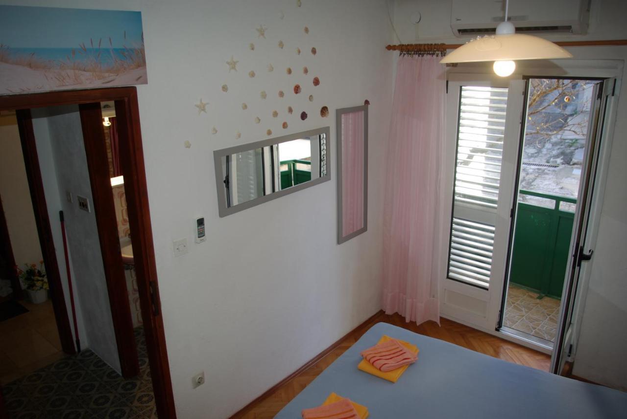 Rooms Tia Baška Voda Exterior foto