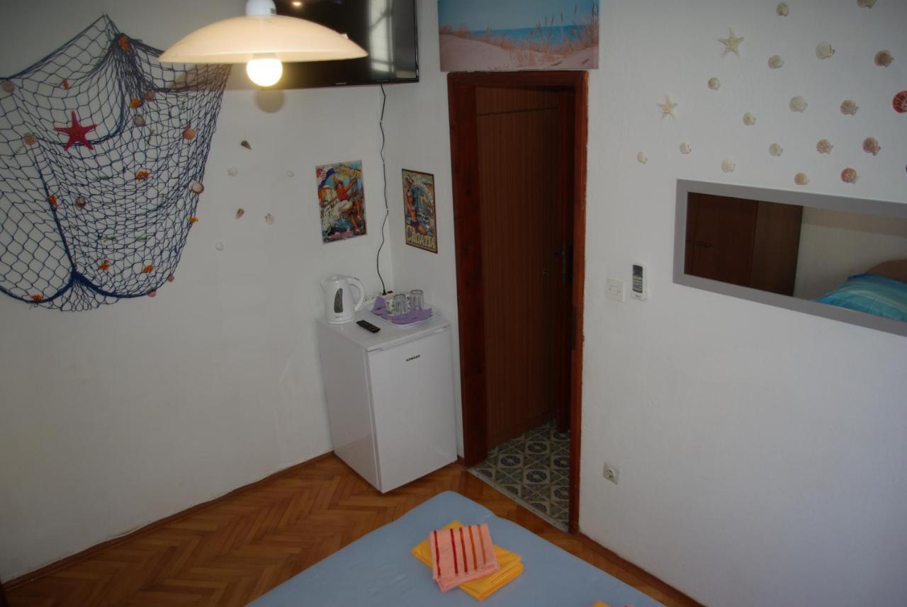 Rooms Tia Baška Voda Exterior foto