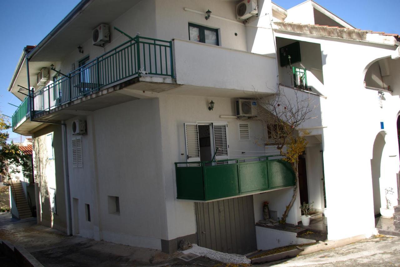 Rooms Tia Baška Voda Exterior foto