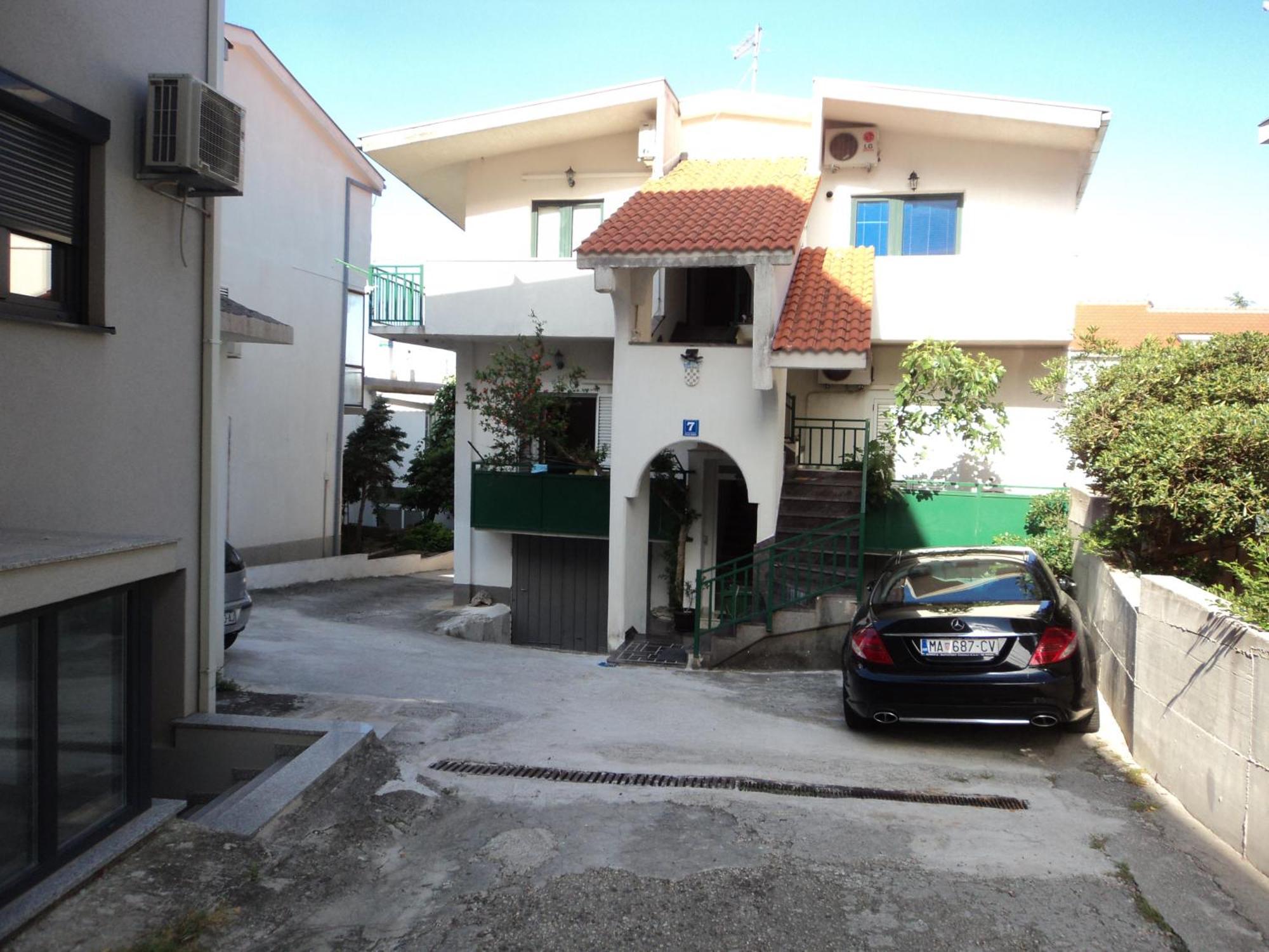 Rooms Tia Baška Voda Exterior foto
